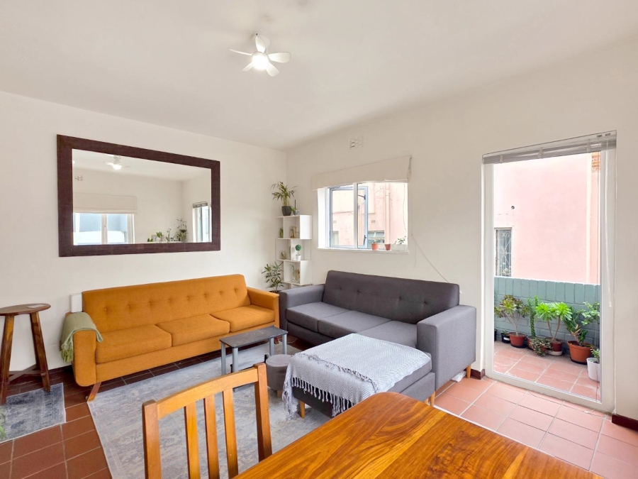 1 Bedroom Property for Sale in Oranjezicht Western Cape